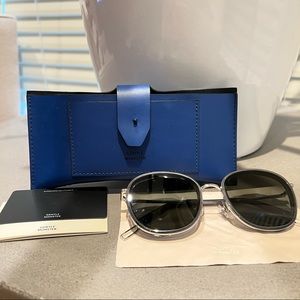 Gentle Monster Ollie G1 grey sunglasses UNISEX